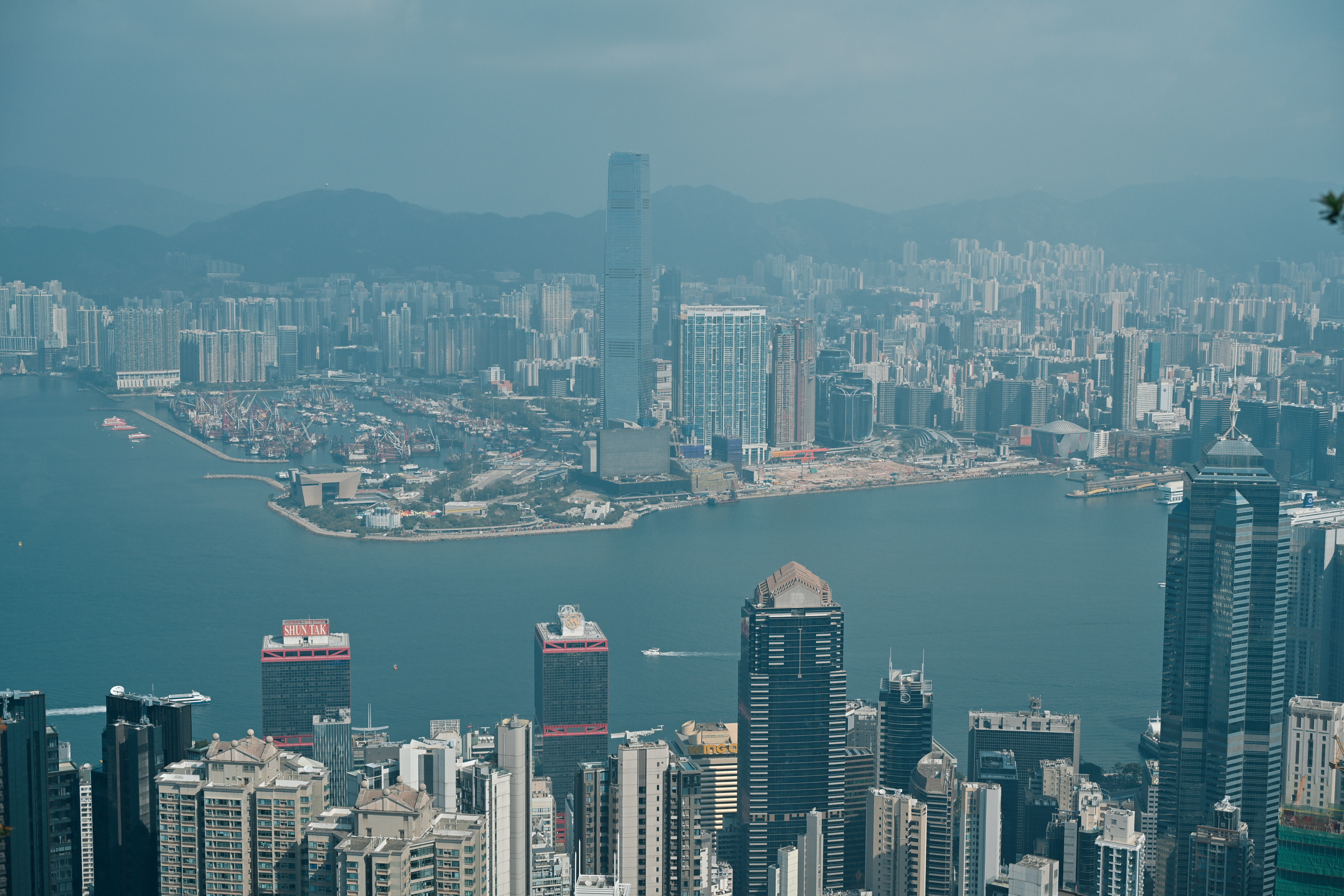 太平山上展开的维港
