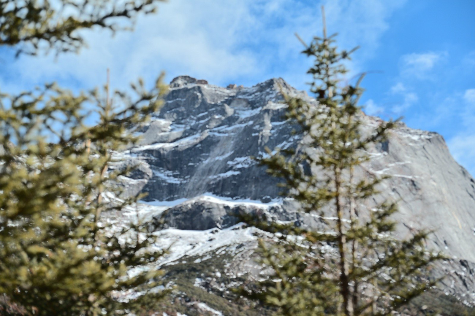 抬头看雪山 · 7